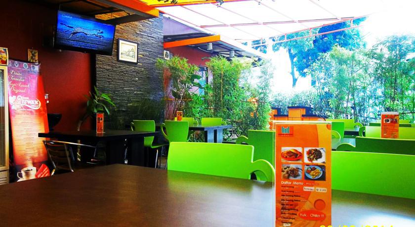 Mine Home Hotel Bandung Eksteriør billede