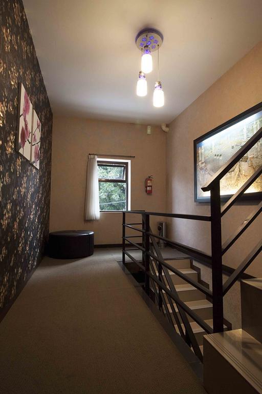 Mine Home Hotel Bandung Eksteriør billede